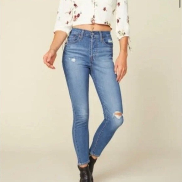 Levi's Wedgie Skinny Icon‎ Jeans 26 - Picture 1 of 7